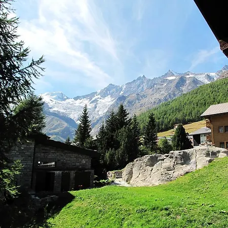 Les Mayens Chalet *